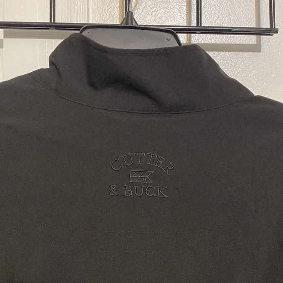 Cutter & Buck WindTec windbreaker with pockets - Picture 5 of 5